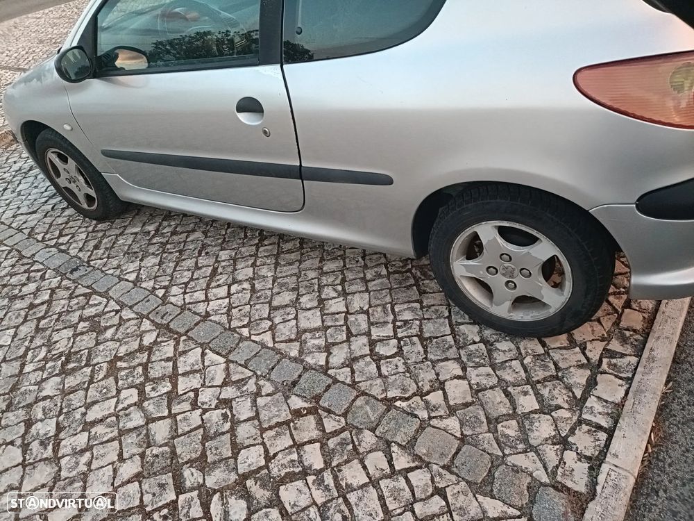 Peugeot 206 - 35