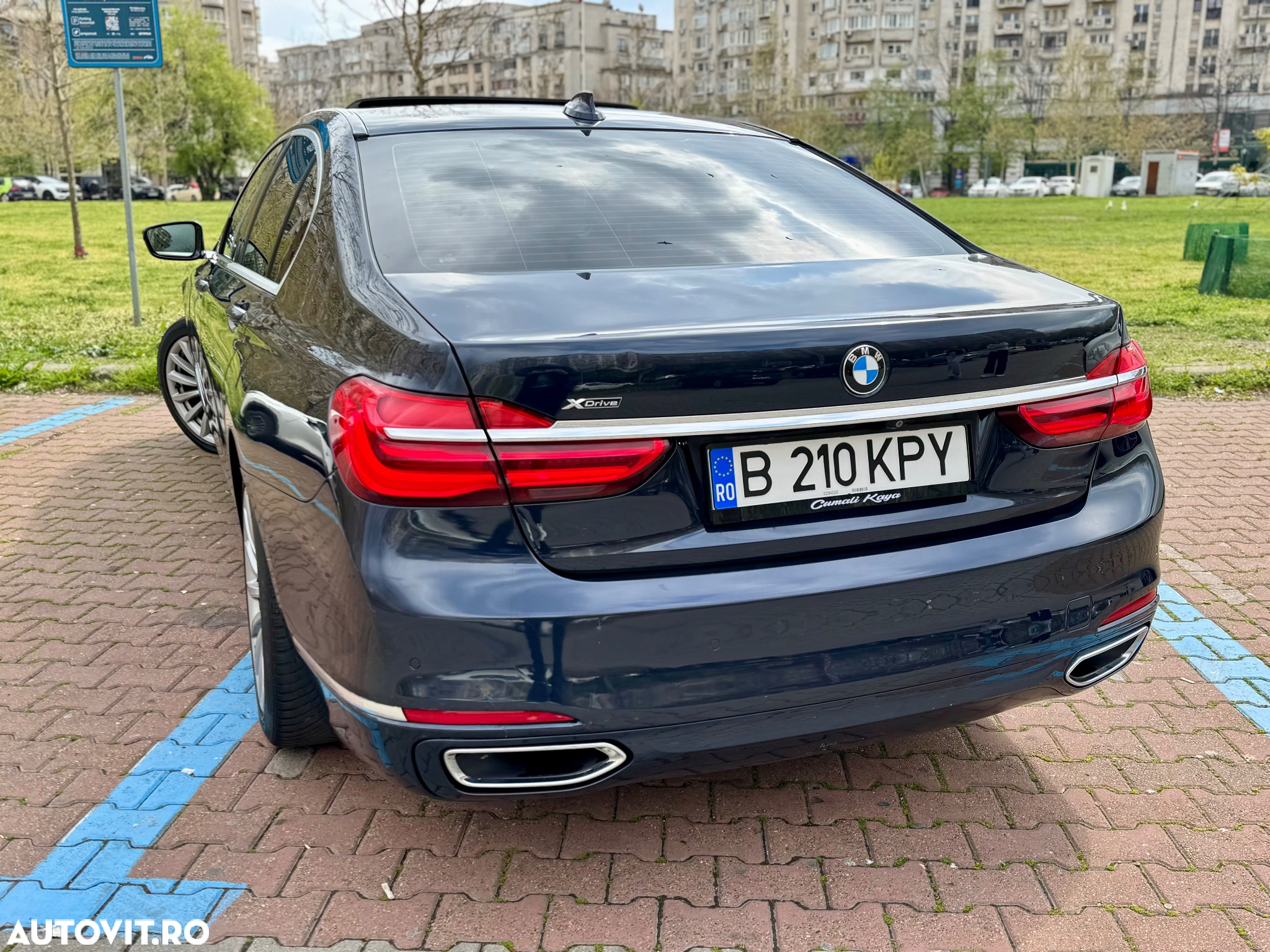 BMW Seria 7 740d xDrive - 18