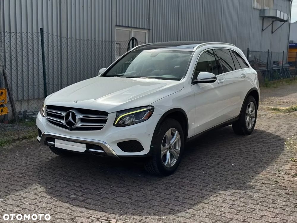 Mercedes-Benz GLC 300 4Matic 9G-TRONIC AMG Line - 1