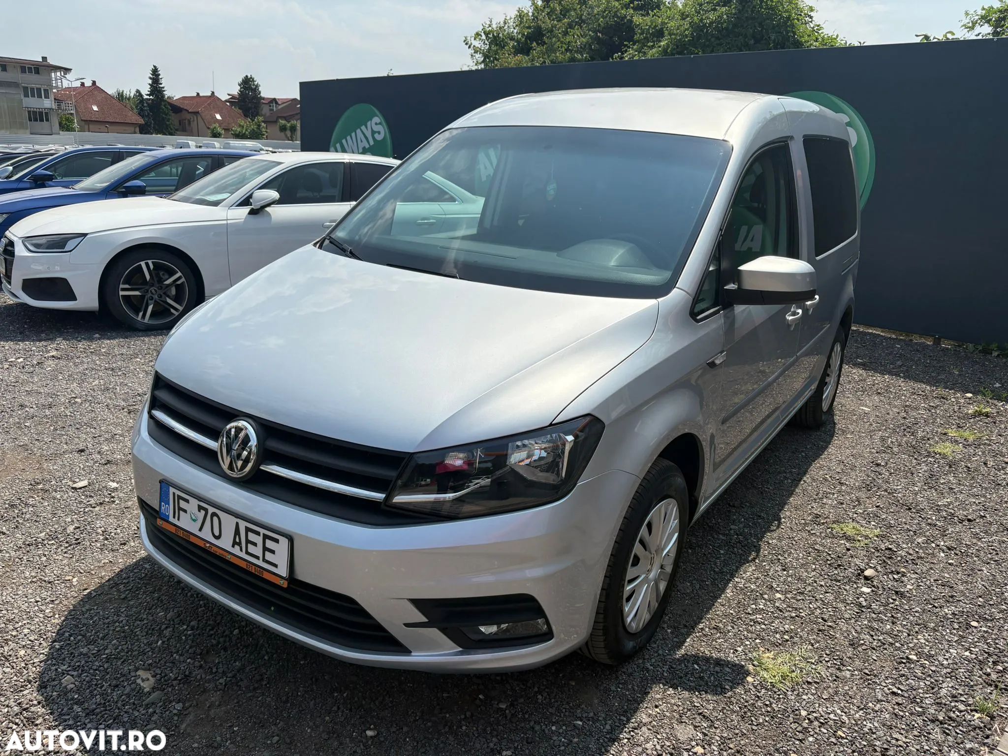 Volkswagen Caddy 2.0 TDI DSG - 1