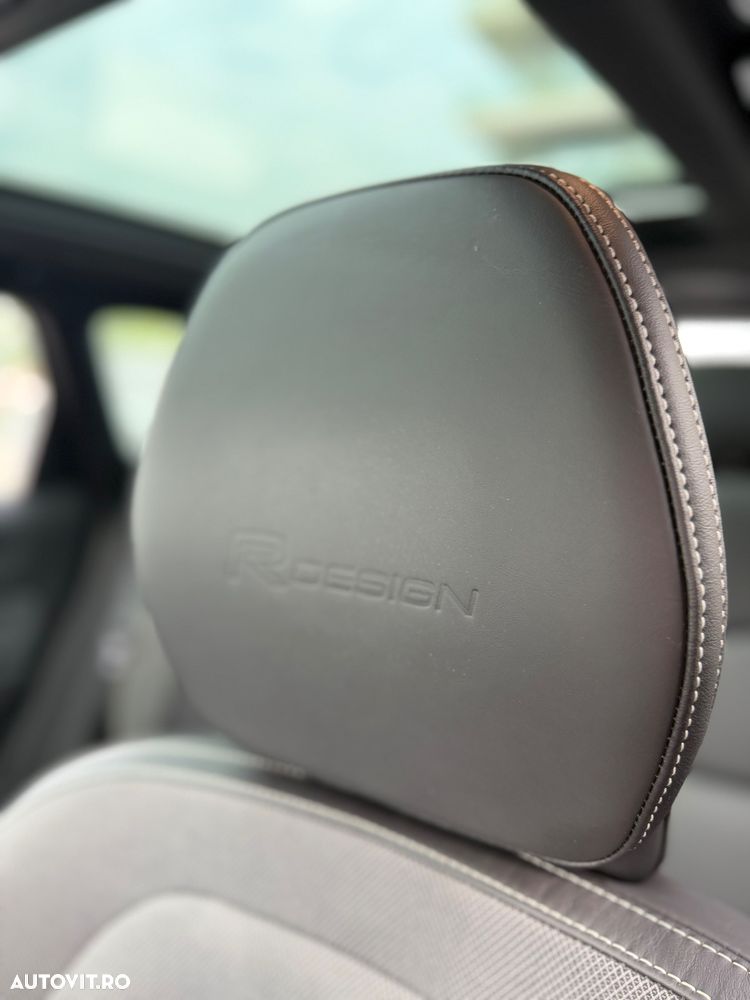 Volvo XC 60 B4 D AWD Geartronic RDesign - 28