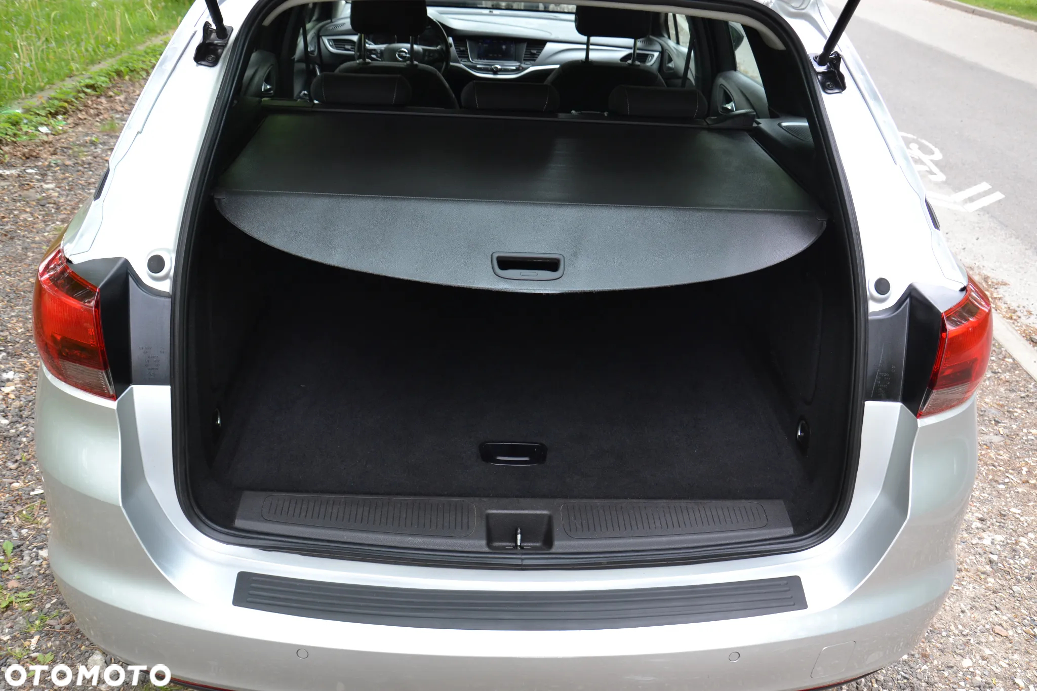 Opel Astra V 1.2 T Edition S&S - 22