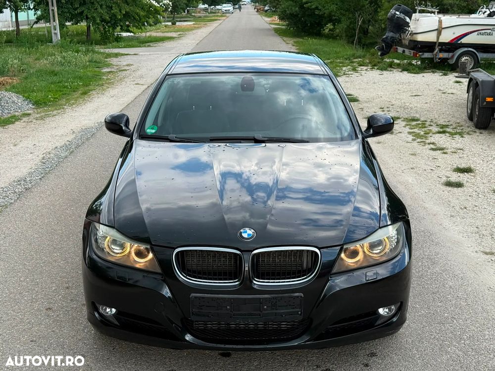 BMW Seria 3 320d xDrive DPF - 1