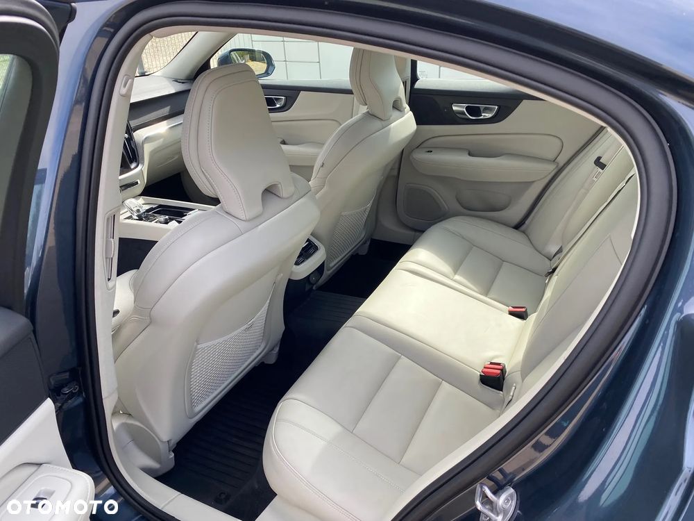 Volvo S60 2.5 T5 AWD - 8