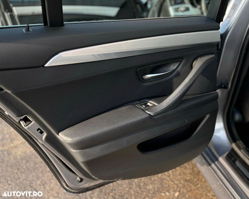 BMW Seria 5 530d xDrive Aut. Luxury Line - 28