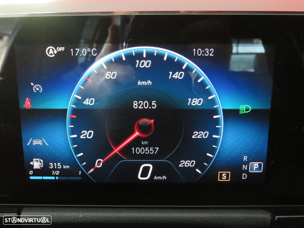 Mercedes-Benz GLA 180 d Style - 19