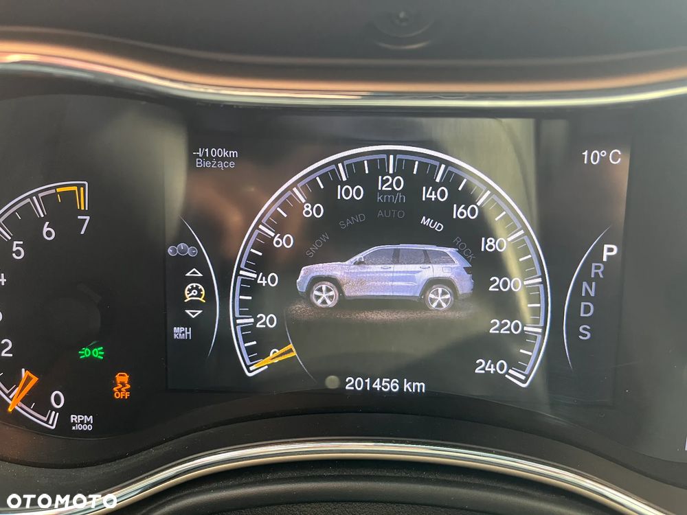 Jeep Grand Cherokee - 25