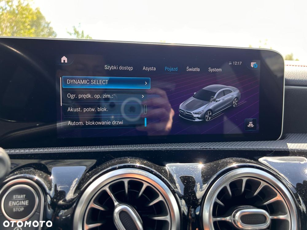 Mercedes-Benz CLA 180 7G-DCT - 33