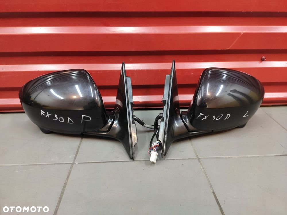 INFINITI FX30D LUSTERKO PRAWE 18 PIN KAMERA ORYGINAŁ UK - 1