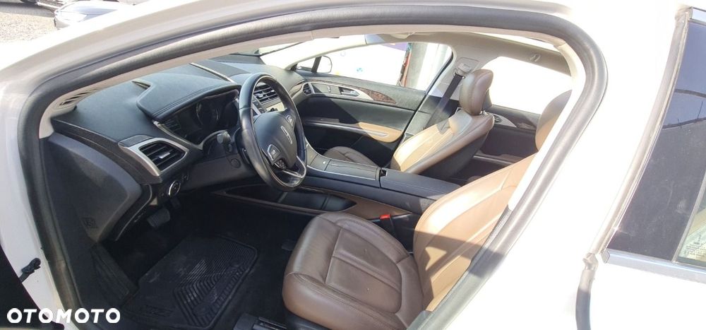Lincoln MKZ - 33
