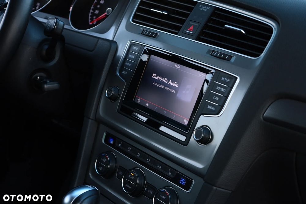 Volkswagen Golf 1.6 TDI BlueMotion Technology DSG Lounge - 23