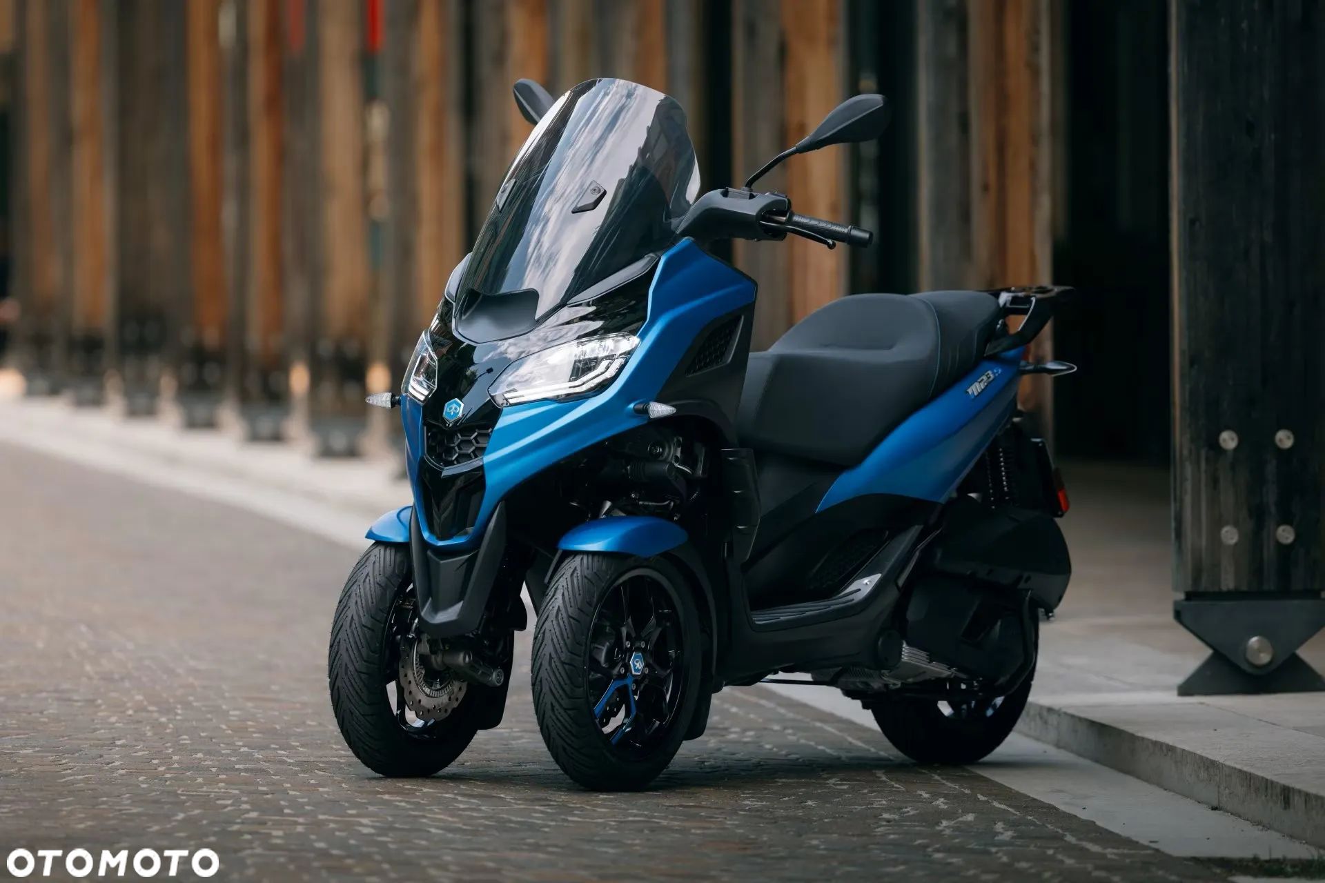 Piaggio MP-3 - 1