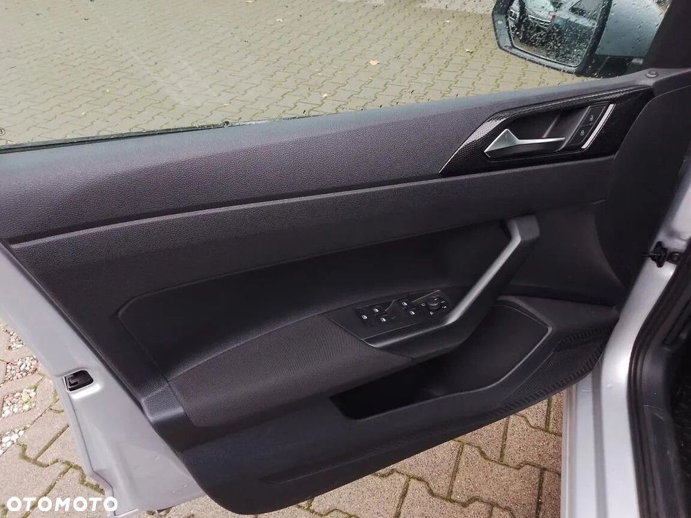 Volkswagen Polo - 19