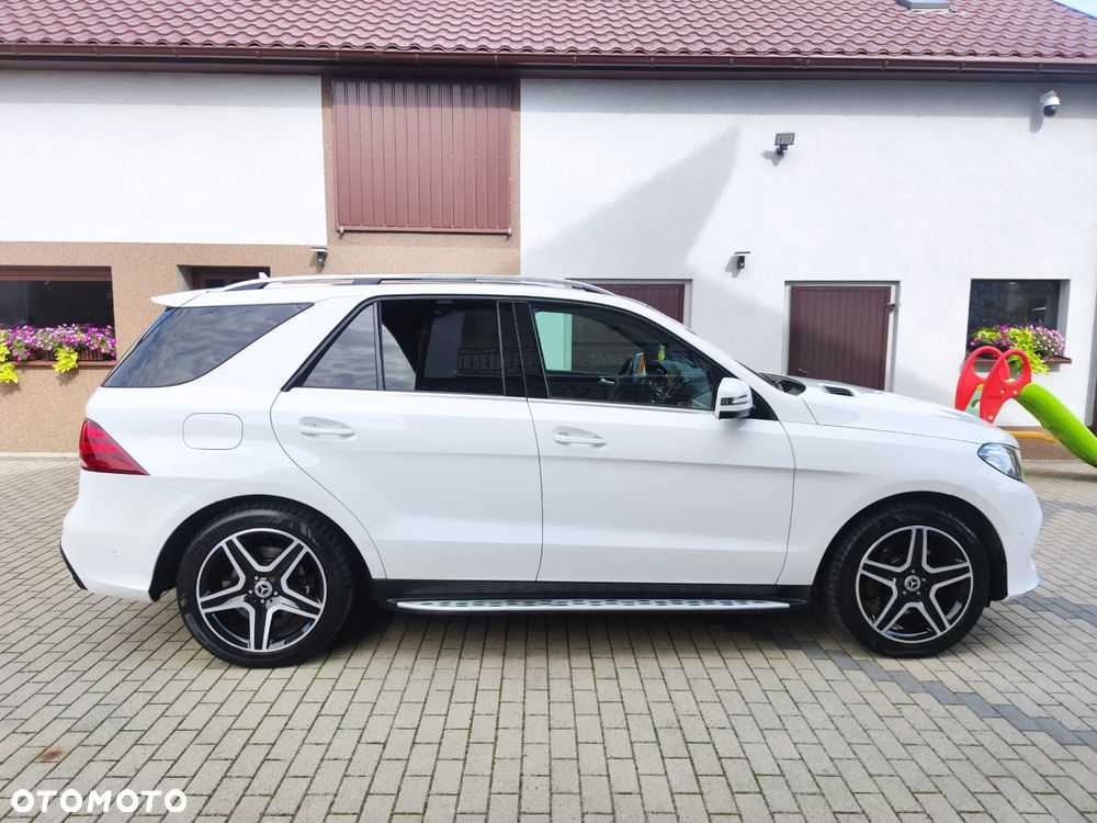 Mercedes-Benz GLE - 1
