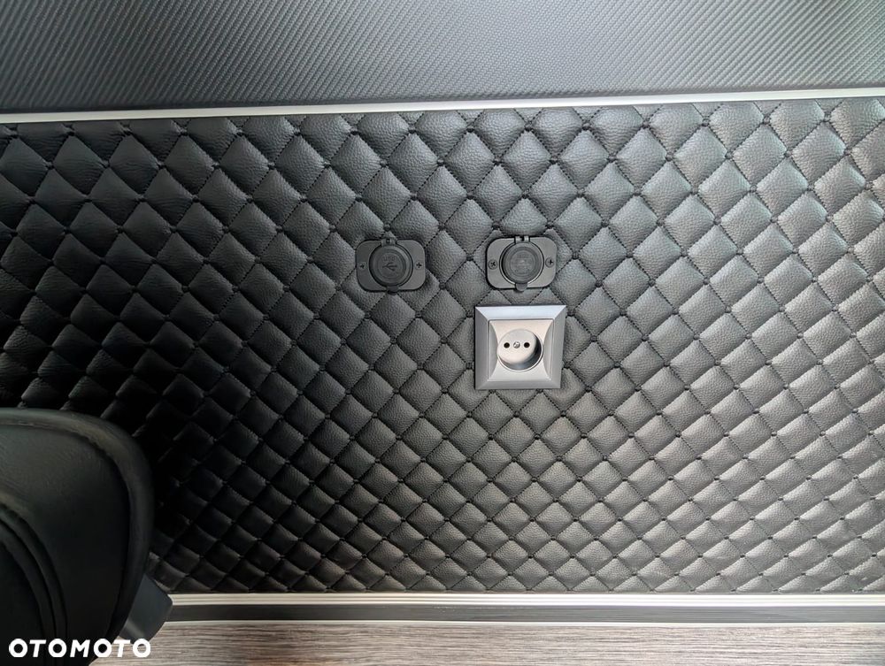 Mercedes-Benz Spritner 319 - 28