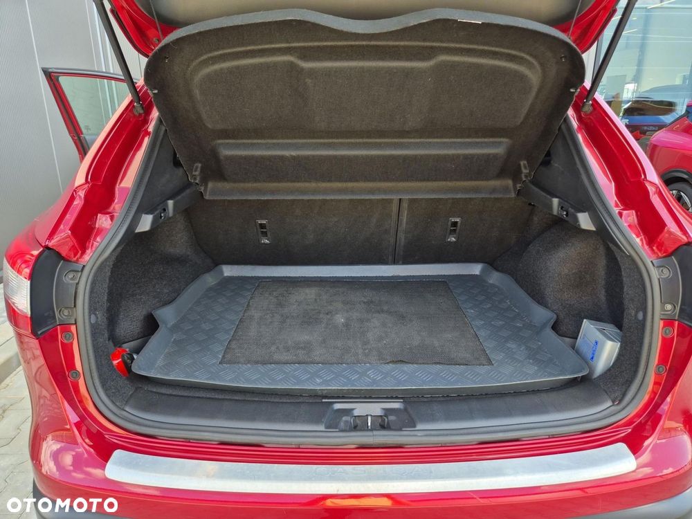 Nissan Qashqai 1.2 DIG-T N-Connecta EU6 - 18