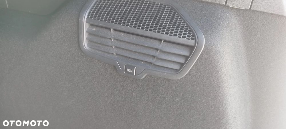 Peugeot 2008 - 36