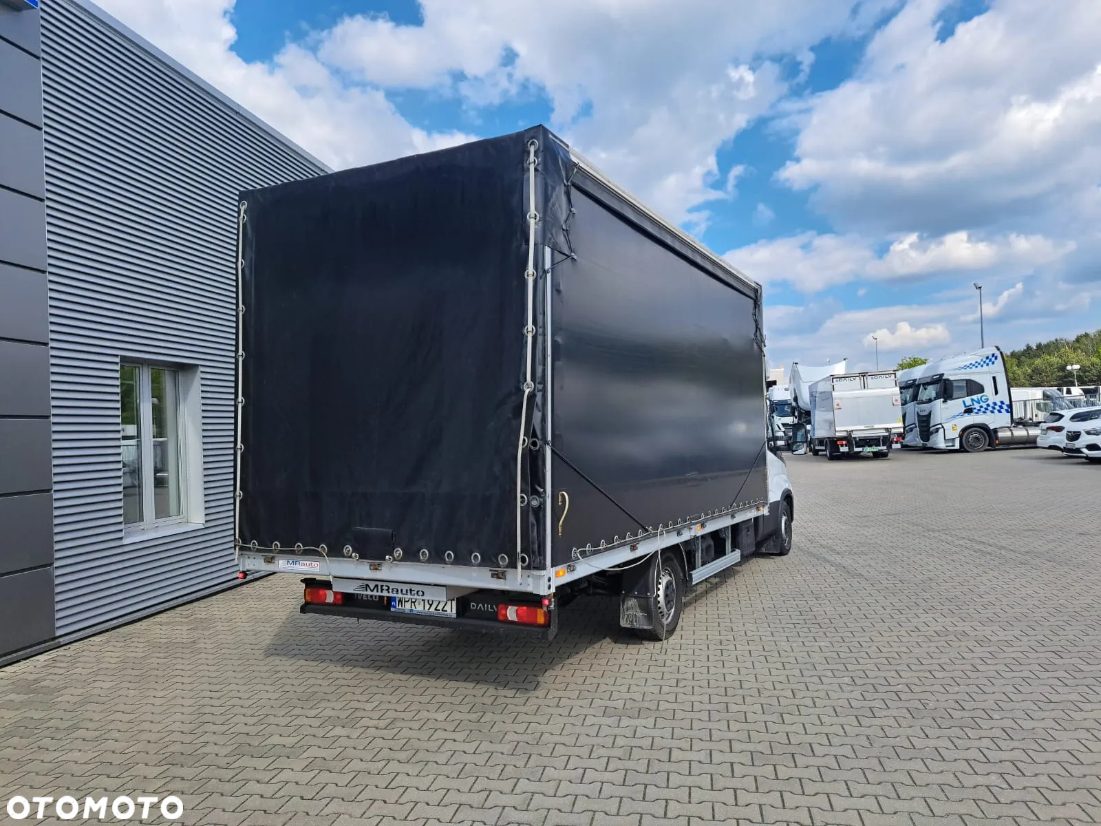 Iveco 35S18 Międzynarodówka Podnoszony Dach Poduszki Pomocnicze Silnik 3L 180K 10EP - 3