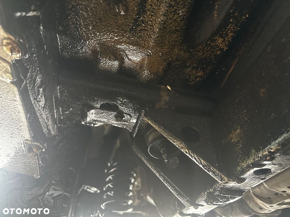 Suzuki Grand Vitara 2.0 - 12