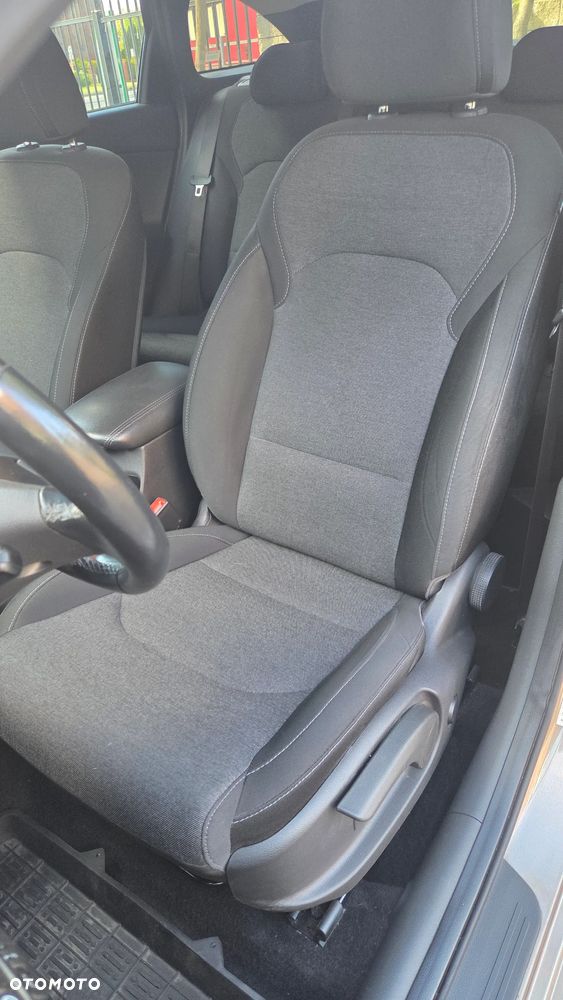 Hyundai i30 1.5 T-GDI 48V Premium - 25