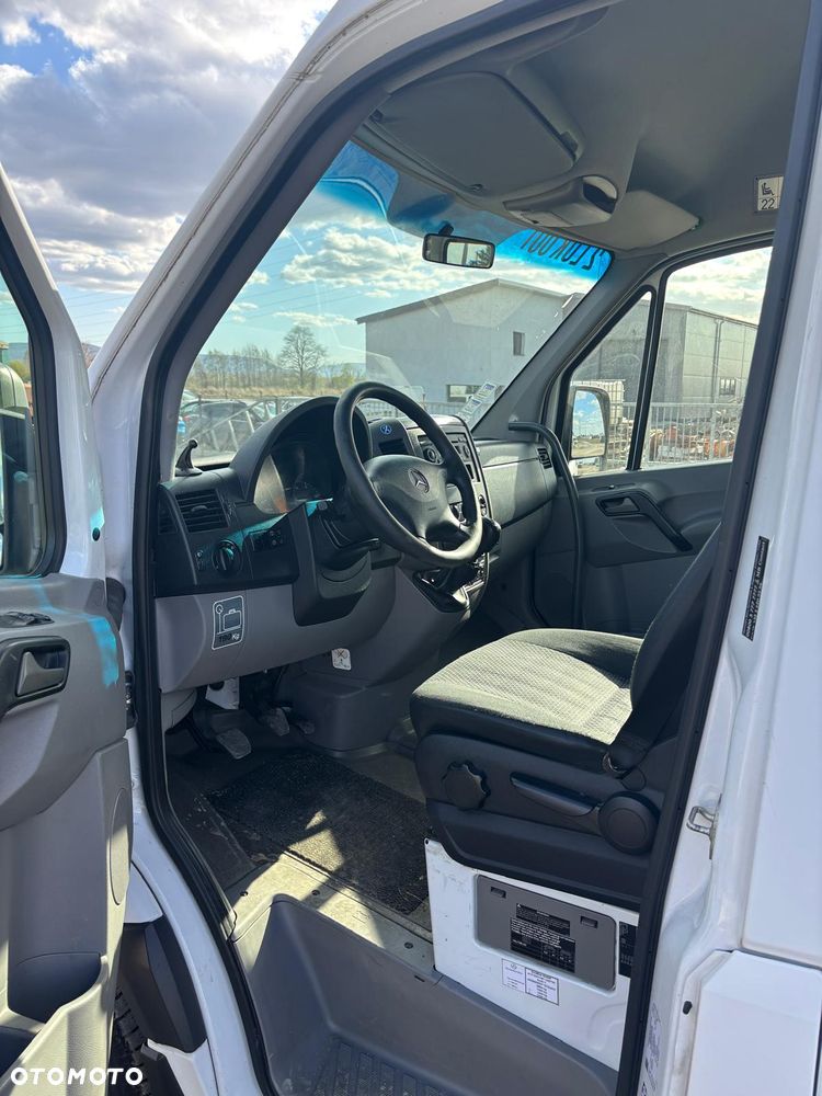 Mercedes-Benz SPRINTER - 7