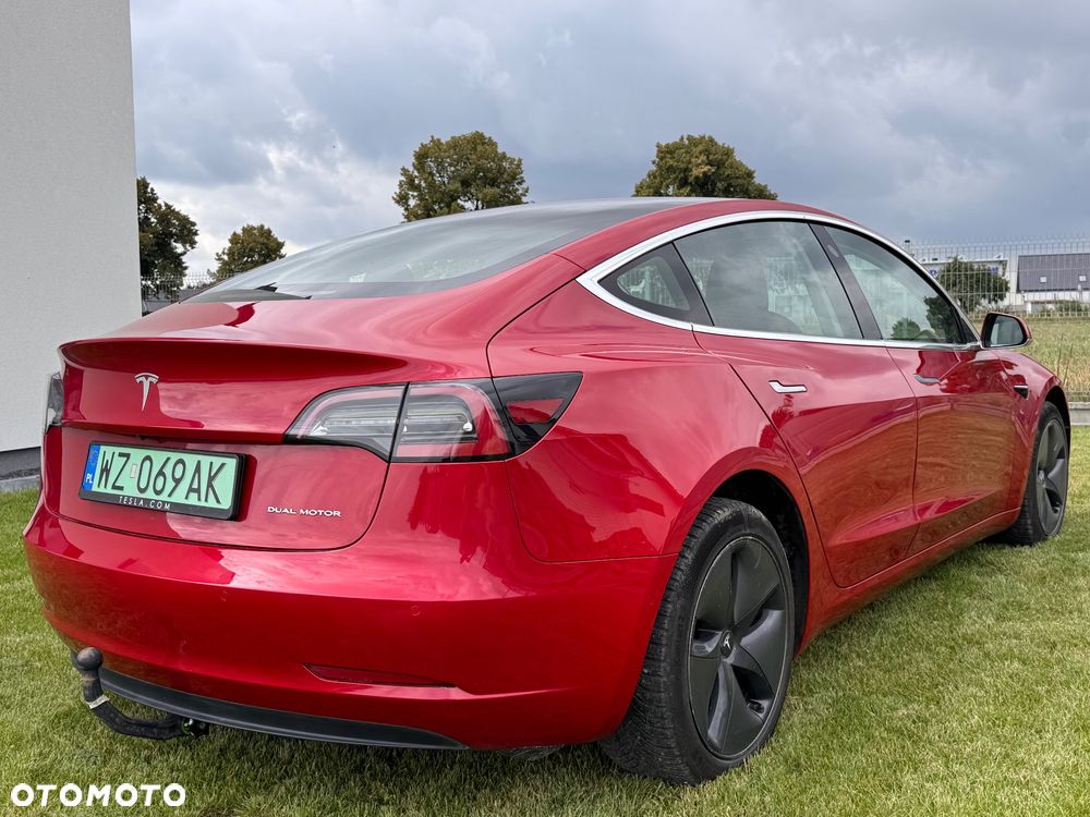 Tesla Model 3 - 16
