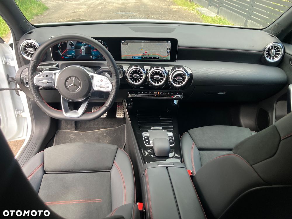 Mercedes-Benz Klasa A 180 7G-DCT AMG Line - 20