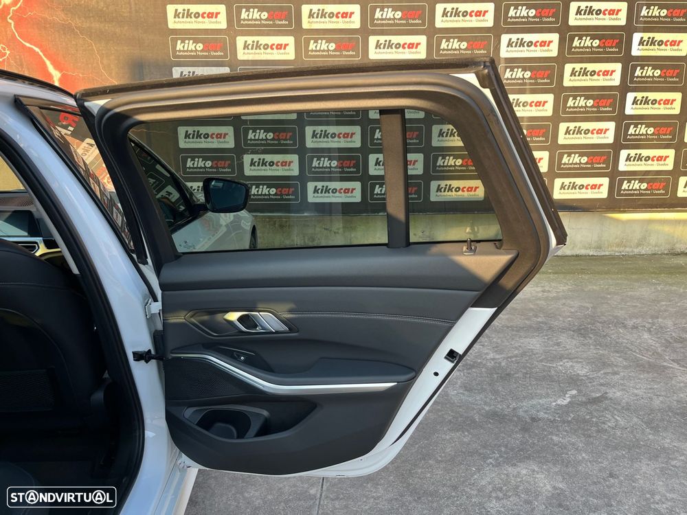 BMW 320 d xDrive Aut. Sport Line - 46