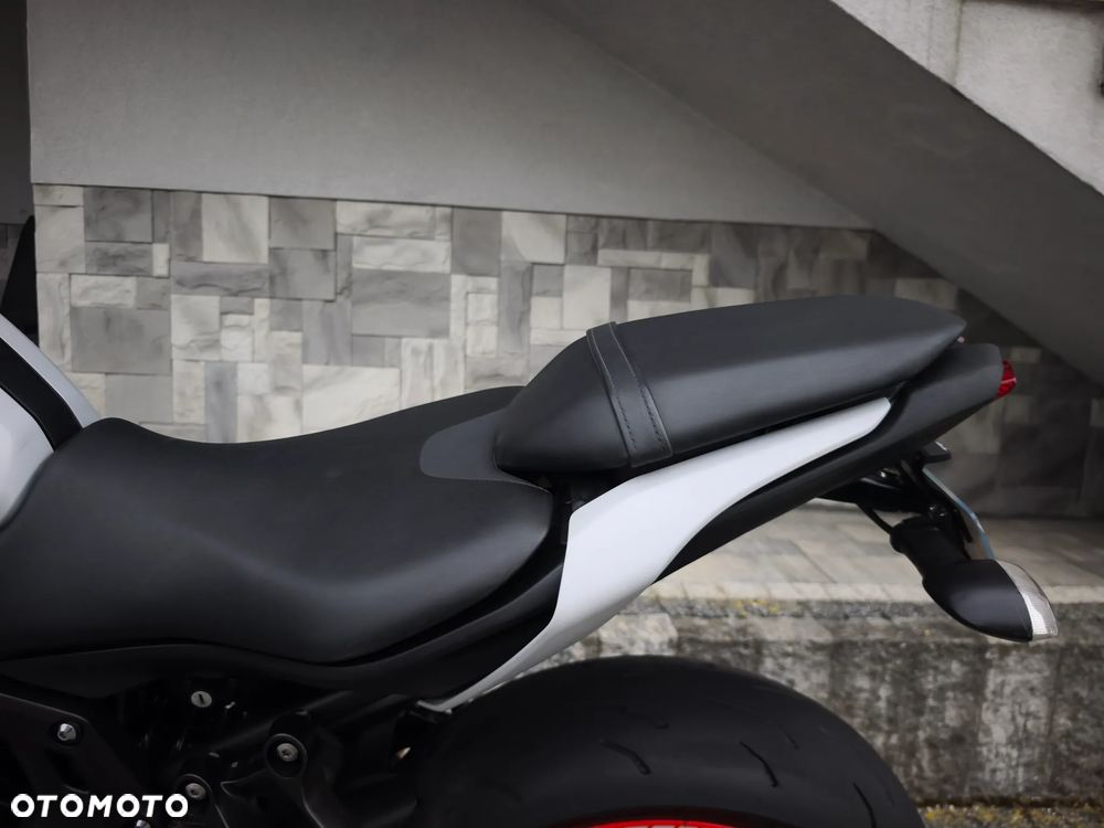 Yamaha MT - 22