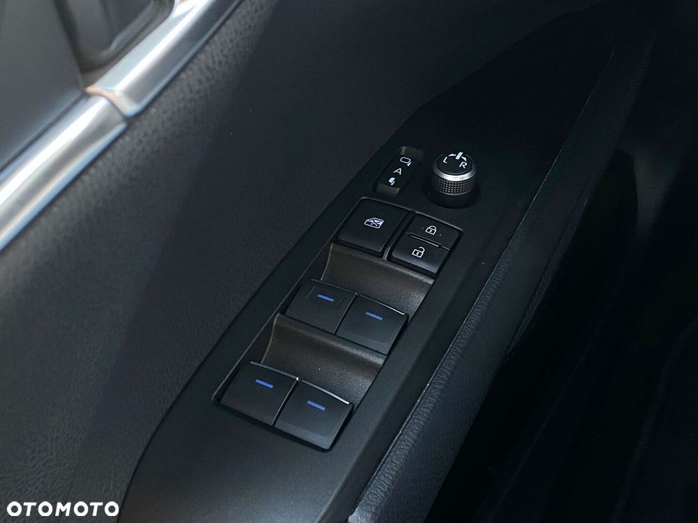 Toyota Camry 2.5 Hybrid Executive CVT - 29