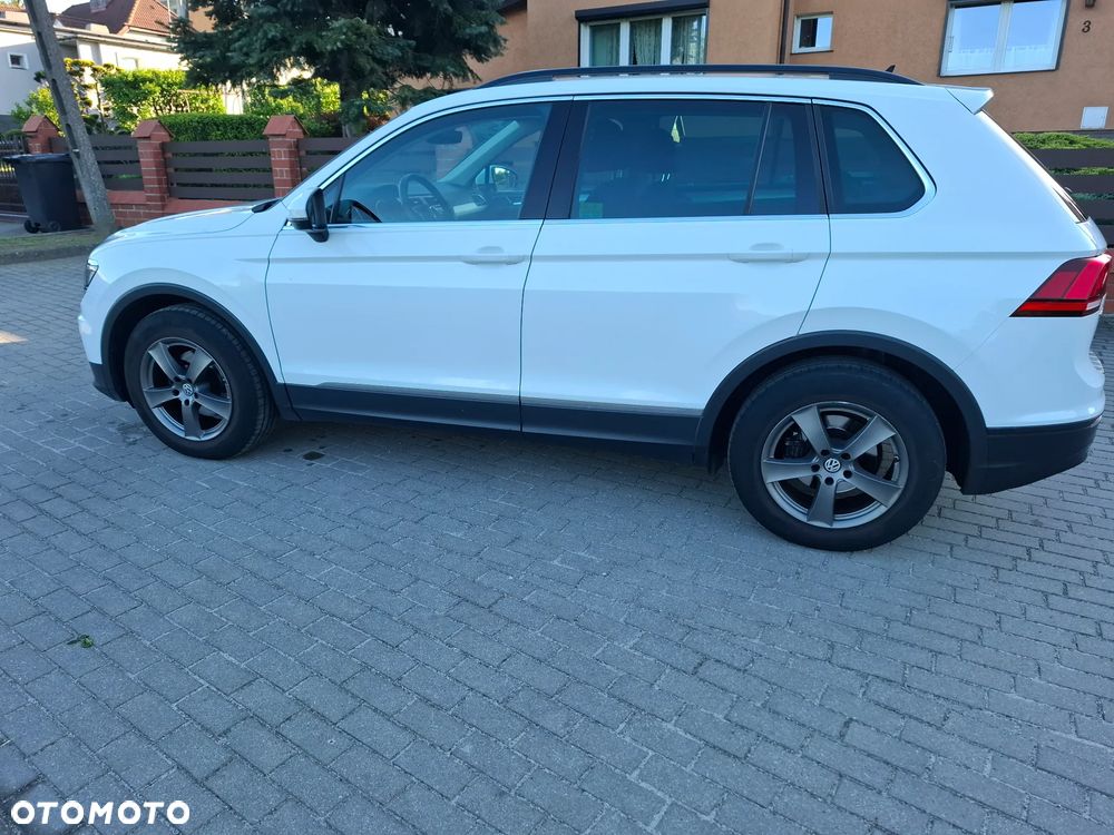 Volkswagen Tiguan - 10