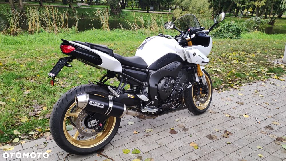 Yamaha FZ8 - 3