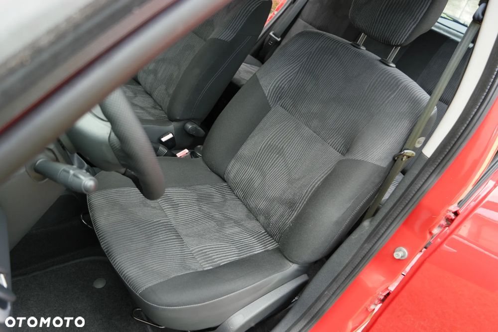 Dacia Sandero 1.6 Laureate - 26