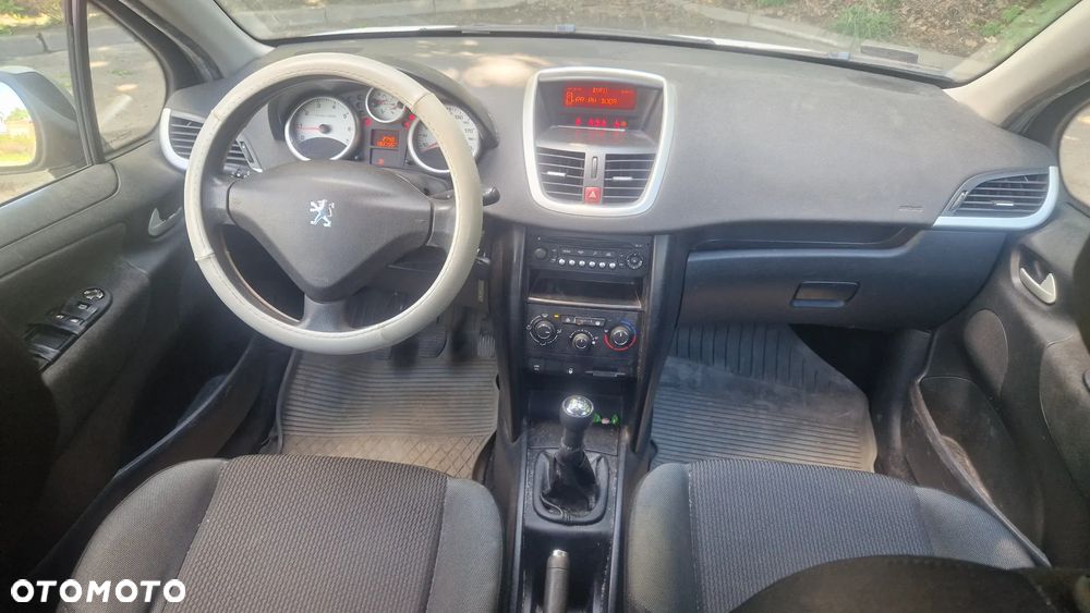 Peugeot 207 95 VTi Premium - 10