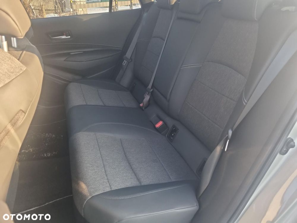 Toyota Corolla 1.8 Hybrid Style - 13