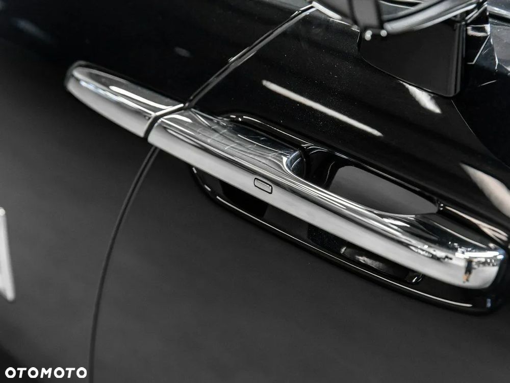 Rolls-Royce Spectre - 19