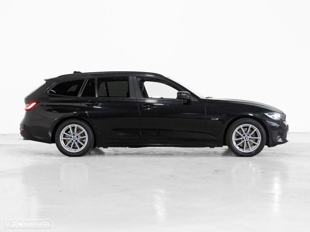BMW 320 e Touring Corporate Edition Auto - 2
