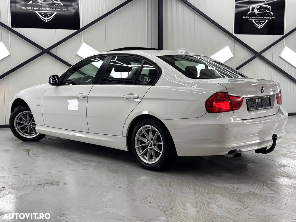 BMW Seria 3 320d DPF Aut. Edition Exclusive - 16
