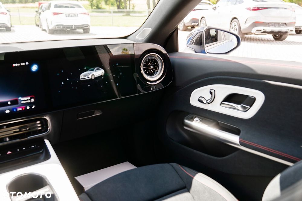 Mercedes-Benz CLA - 18