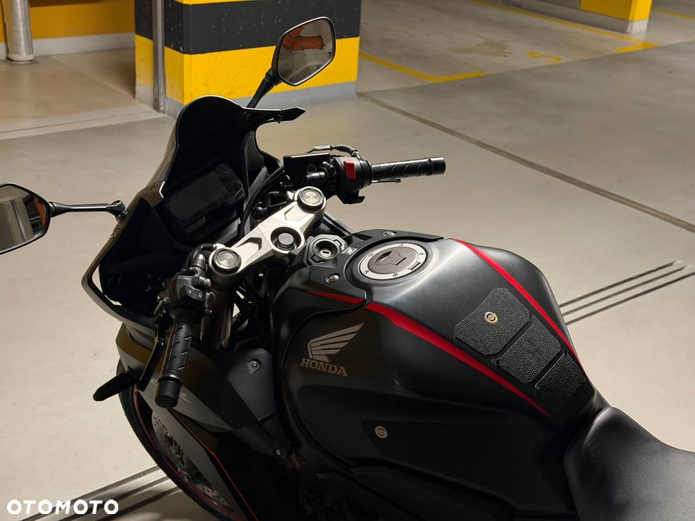Honda CBR - 3