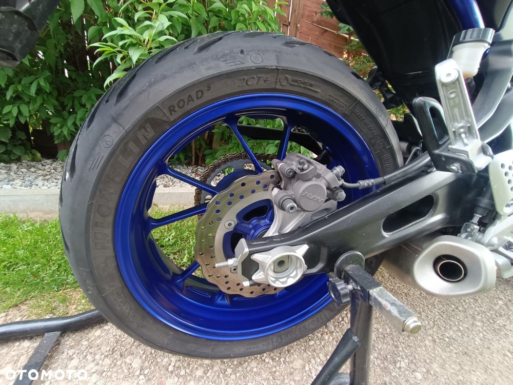 Yamaha MT - 7