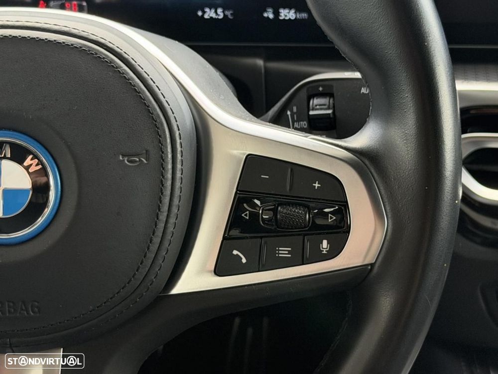 BMW i4 eDrive40 Edição Desportiva M - 10