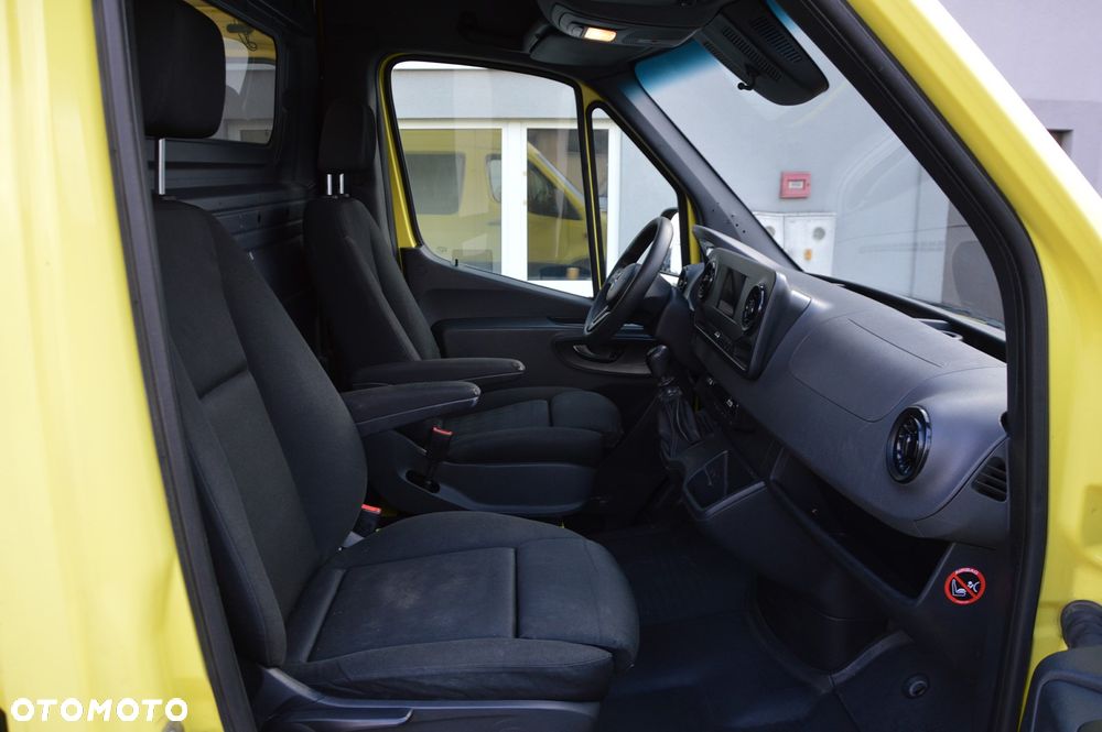 Mercedes-Benz SPRINTER L2H2 - 19