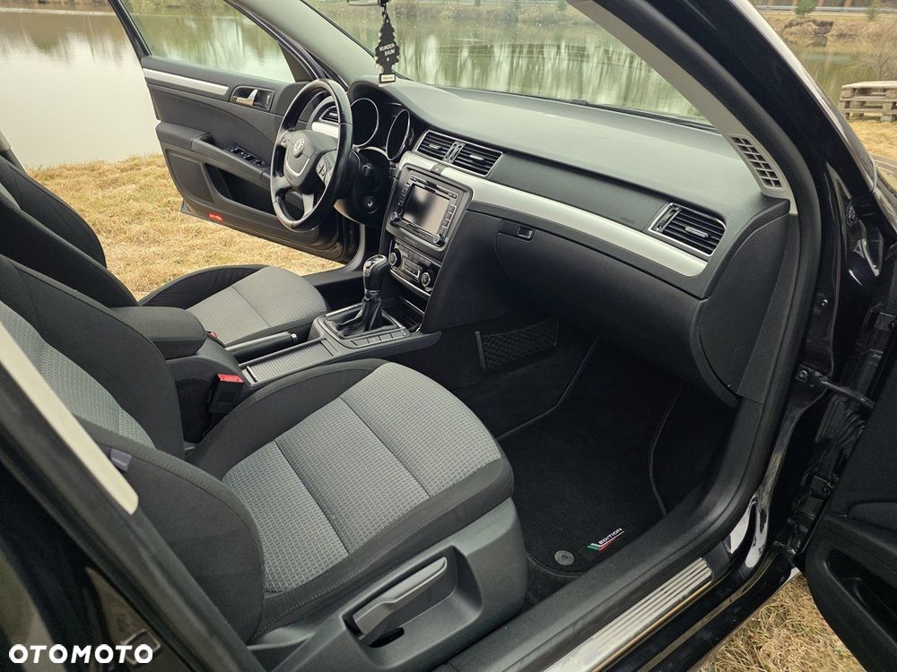 Skoda Superb 1.8 TSI Active - 21