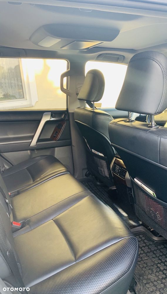 Toyota Land Cruiser LC 3.0 D-4D Prestige - 4