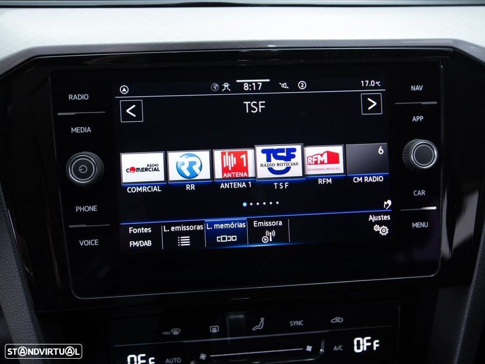 VW Passat Variant 2.0 TDI Business DSG - 23