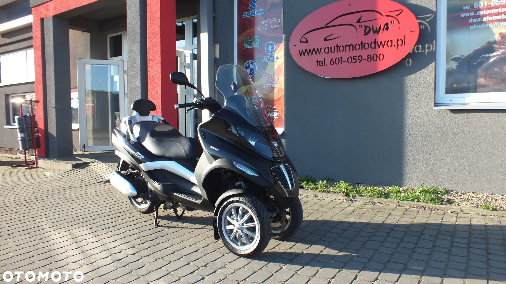 Piaggio MP-3 - 2