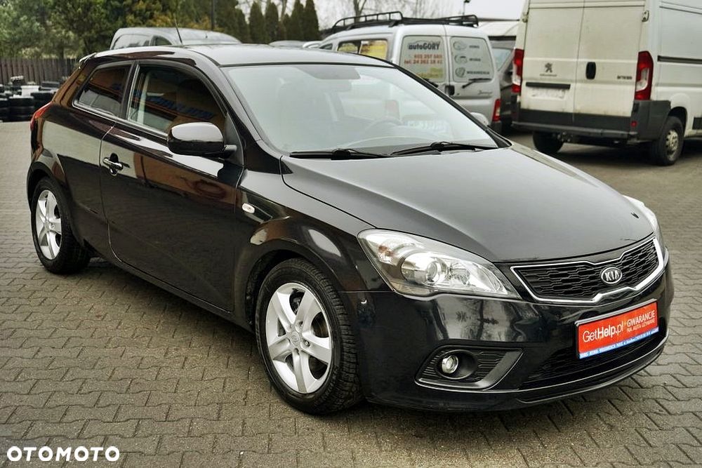 Kia Ceed 1.6 CRDi 90 ISG Vision - 13