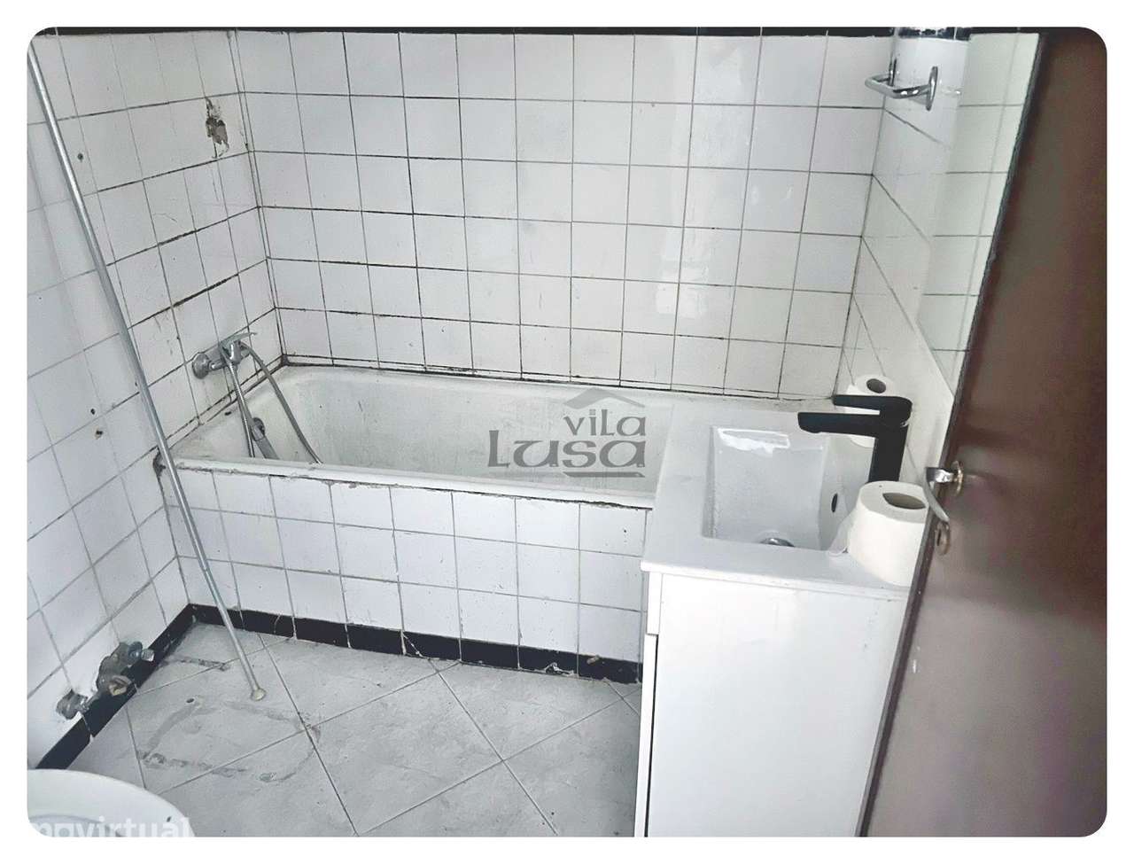 Moradia Bifamiliar com logradouro terreno e anexos 7 caminhos Gondomar - Grande imagem: 4/14