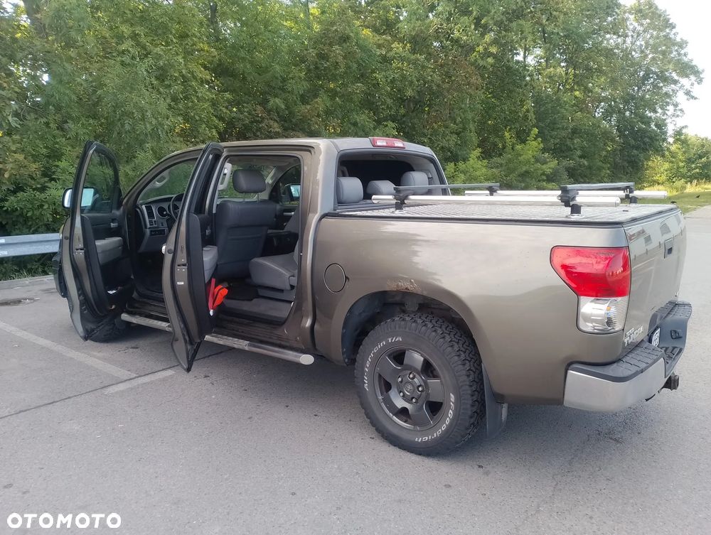 Toyota Tundra - 8